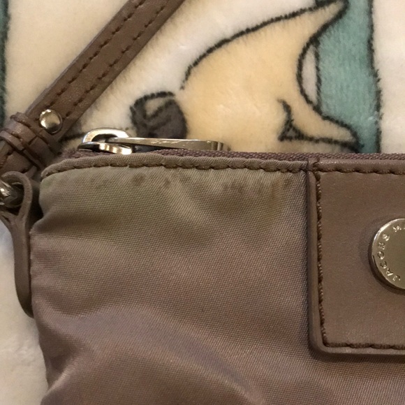 Marc by Marc Jacobs // Preppy Gray Crossbody - Picture 6 of 7